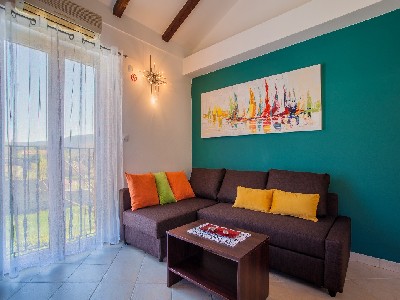 apartment cres